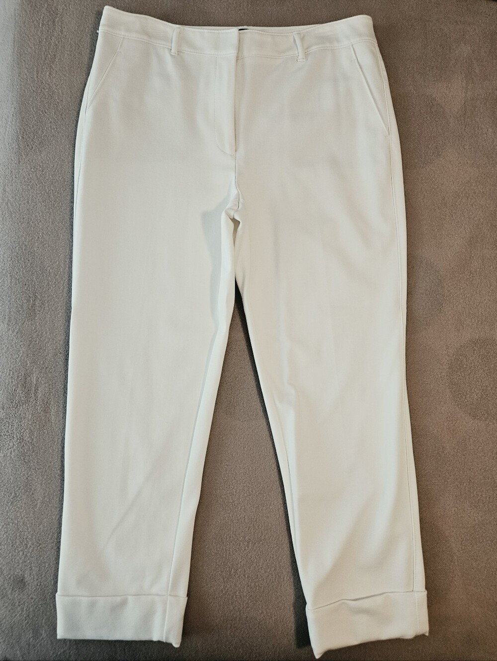 WHBM The Girlfriend Crop Pant in Ecru White Ponte Knit Fabric, Size 10, EUC